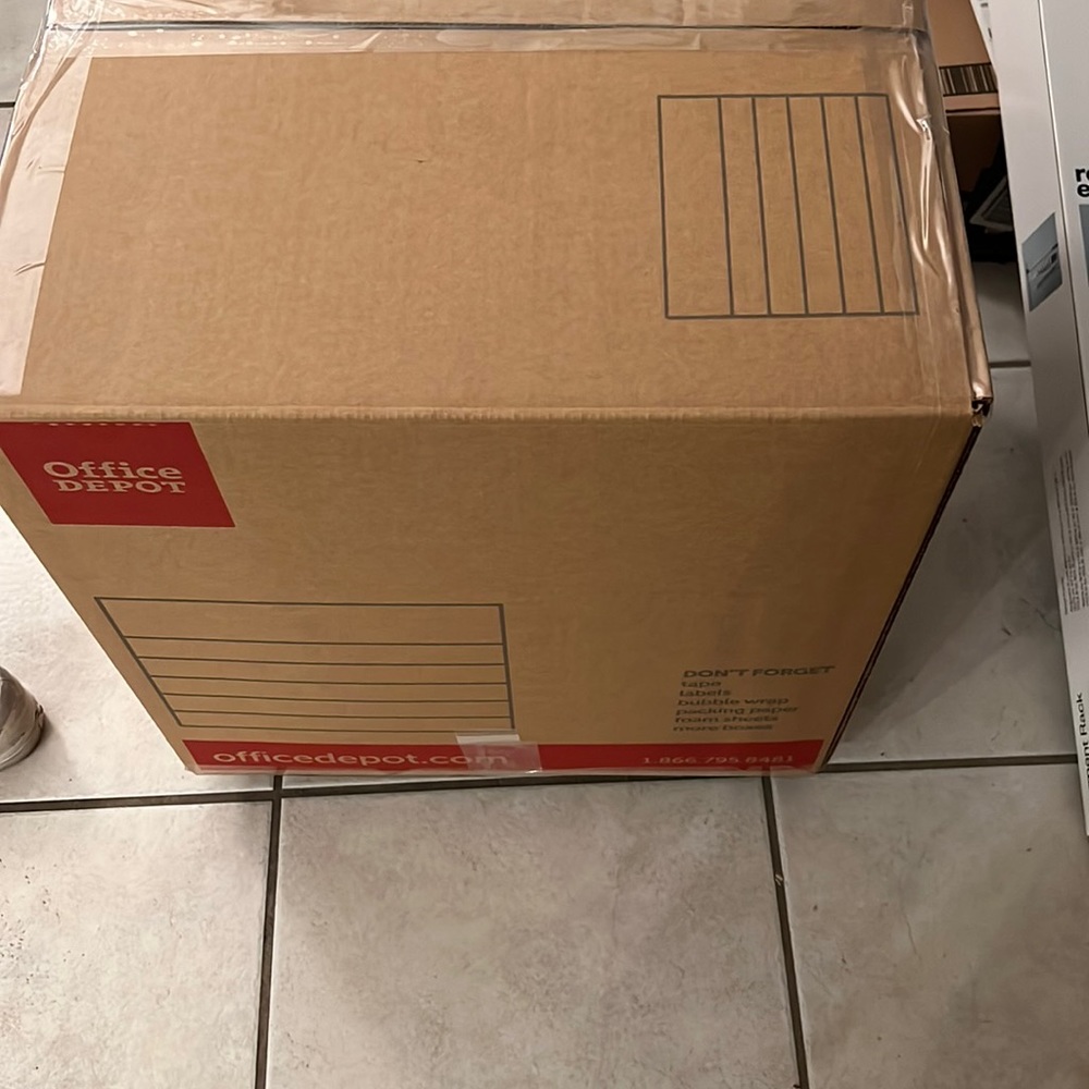 Mystery Box of Assorted Clothing (M/W)